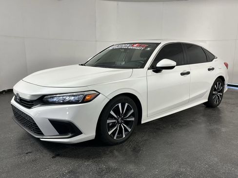 Used 2022 Honda Civic EX image 4