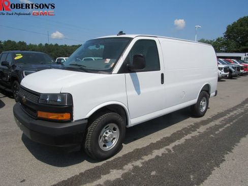 Used 2025 Chevrolet Express 2500 w/ Driver Convenience Package RWD image 1