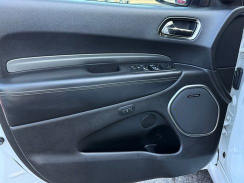 Used 2019 Dodge Durango SRT w/ Technology Group AWD/4WD image 21