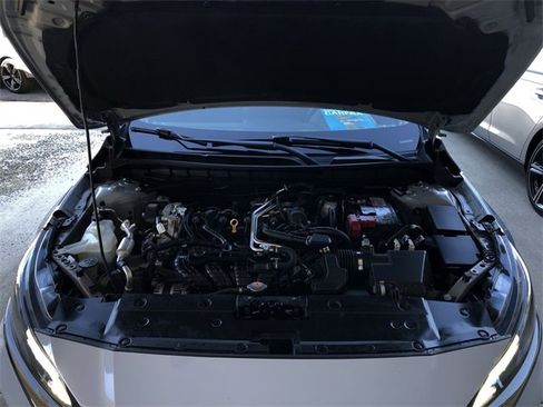 Used 2023 Nissan Altima 2.5 SR w/ SR Premium Package image 37