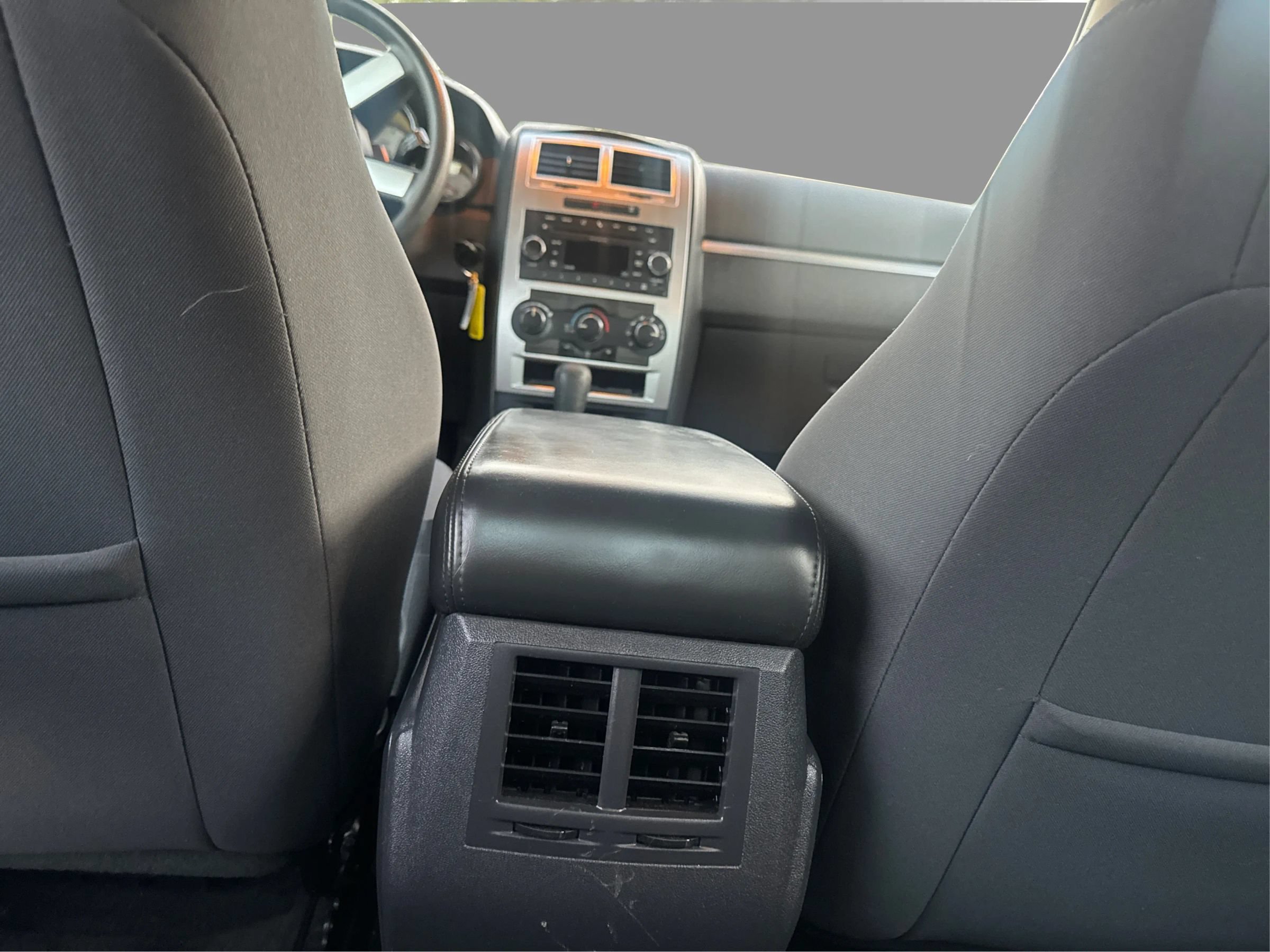 Used 2010 Dodge Charger SXT RWD image 20