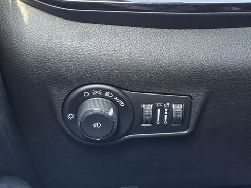 New 2026 Jeep Compass Latitude image 30