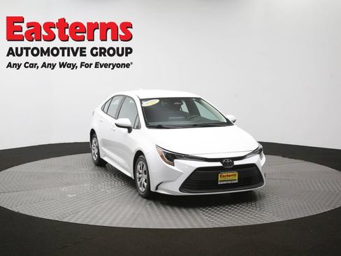 Used 2023 Toyota Corolla LE FWD image 52