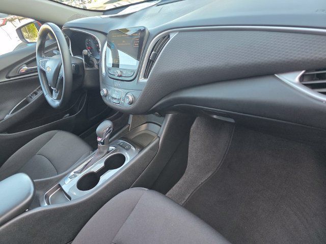 Certified 2024 Chevrolet Malibu RS FWD image 19