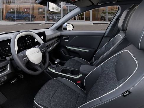 Certified 2025 Kia K4 EX w/ GT-Line Sunroof Package FWD image 17