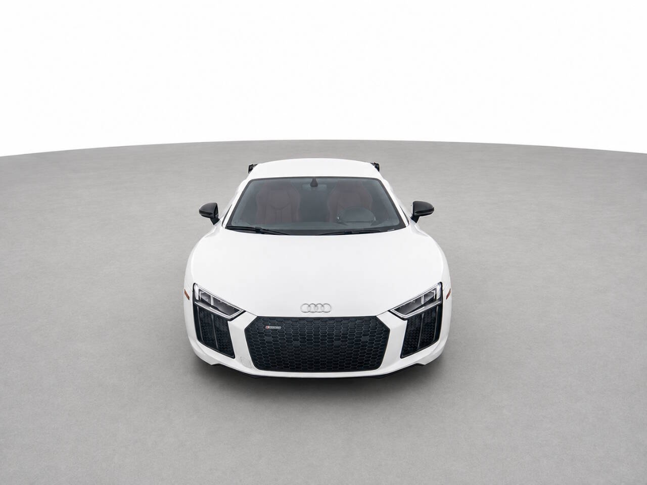 Used 2018 Audi R8 V10 w/ Premium Package RWD image 2