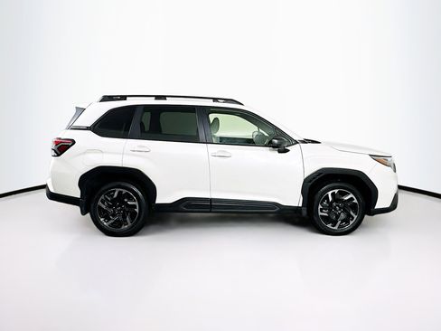Used 2025 Subaru Forester Limited image 10