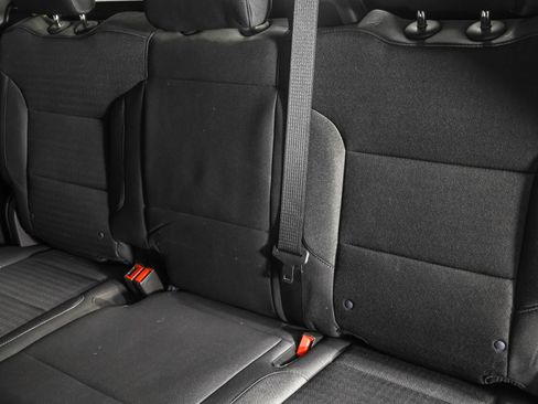 Used 2022 Chevrolet Silverado 1500 Custom Trail Boss image 32