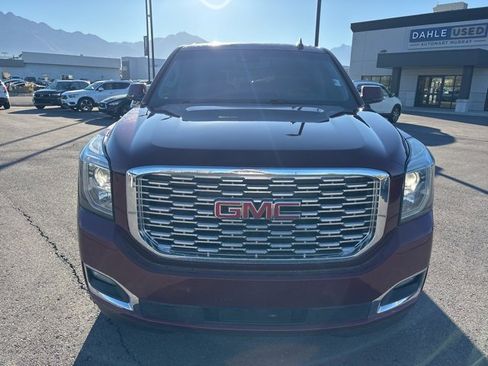 Used 2018 GMC Yukon Denali w/ Denali Ultimate Package image 2