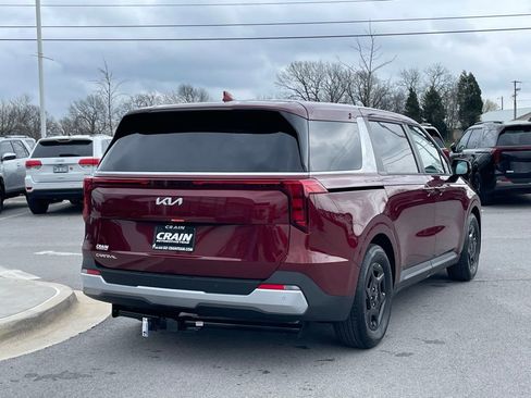 New 2026 Kia Carnival FWD image 7