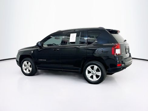 Used 2014 Jeep Compass Latitude AWD/4WD image 5