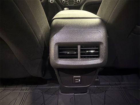 Certified 2024 Chevrolet Equinox LT w/ LPO, Floor Liner Package image 21