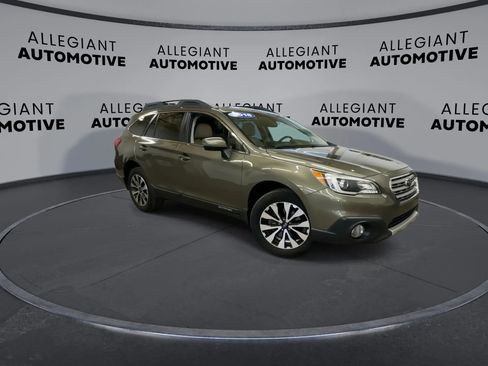 Used 2016 Subaru Outback 2.5i Limited image 4