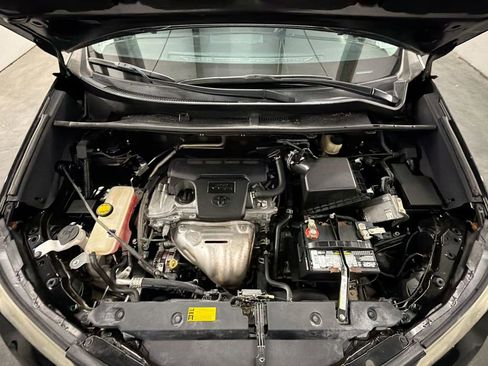 Used 2015 Toyota RAV4 LE image 26