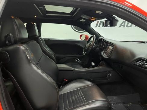 Used 2016 Dodge Challenger R/T Plus image 34