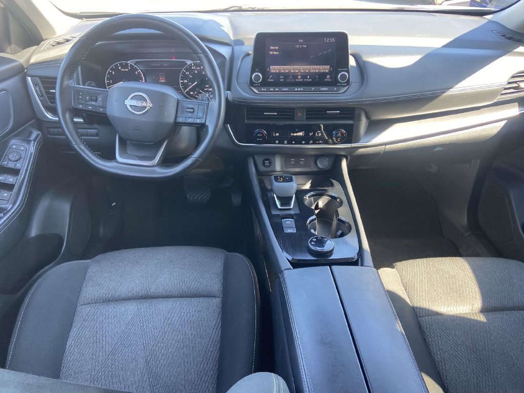 Used 2025 Nissan Rogue SV AWD/4WD image 11