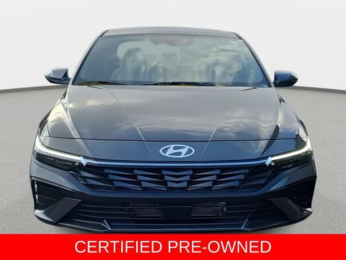 Used 2026 Hyundai Elantra Limited FWD image 2
