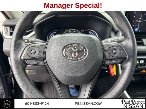Used 2024 Toyota RAV4 LE image 17