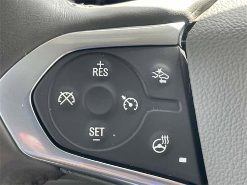 Used 2021 Chevrolet Traverse LT w/ LT Premium Package image 25