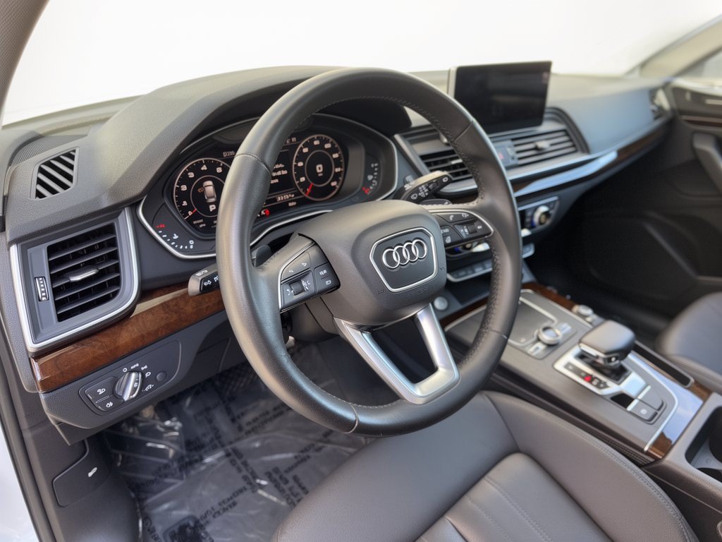 Used 2020 Audi Q5 2.0T Premium Plus w/ Premium Plus Package AWD/4WD image 4
