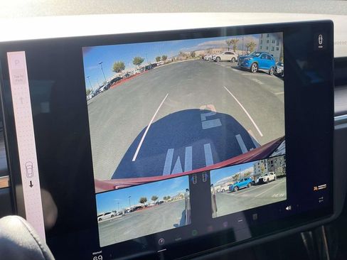 Used 2024 Tesla Model S image 13