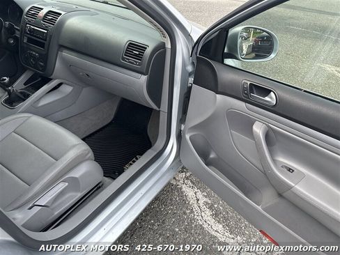 Used 2006 Volkswagen Jetta TDI image 10