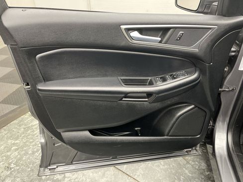 Used 2023 Ford Edge SEL AWD/4WD image 7