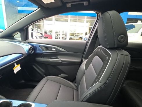 New 2026 Chevrolet Equinox EV LT image 27