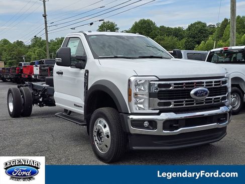 New 2026 Ford F550 4x4 Regular Cab Super Duty image 2