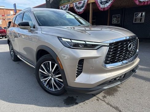 Used 2023 INFINITI QX60 Sensory image 3