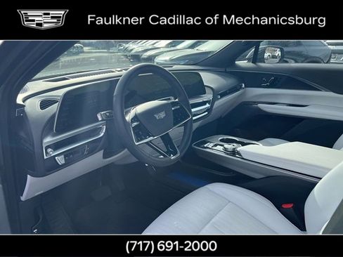 Certified 2024 Cadillac Lyriq Luxury image 18