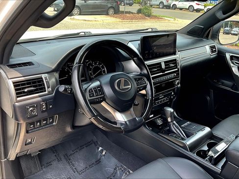 Used 2023 Lexus GX 460 Premium w/ Premium Package AWD/4WD image 13