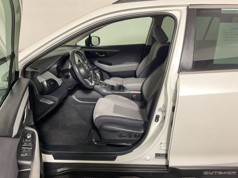 Used 2023 Subaru Outback Premium AWD/4WD image 21