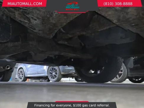 Used 2013 Toyota Tundra 4x4 CrewMax w/ Tow Pkg image 12