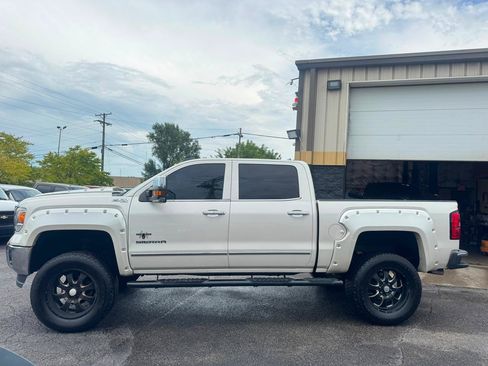 Used 2015 GMC Sierra 1500 SLT w/ SLT Preferred Package AWD/4WD image 2