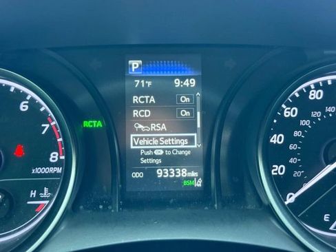 Used 2021 Toyota Camry SE w/ Blackout Package (TMS) FWD image 21