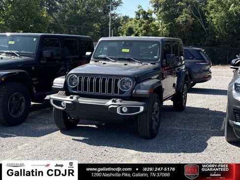 Used 2025 Jeep Wrangler Unlimited Sahara AWD/4WD image 1