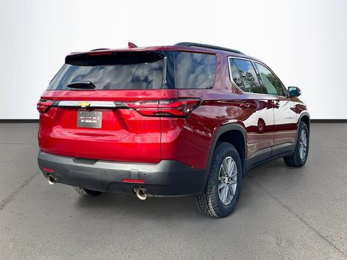 Used 2023 Chevrolet Traverse LT image 7