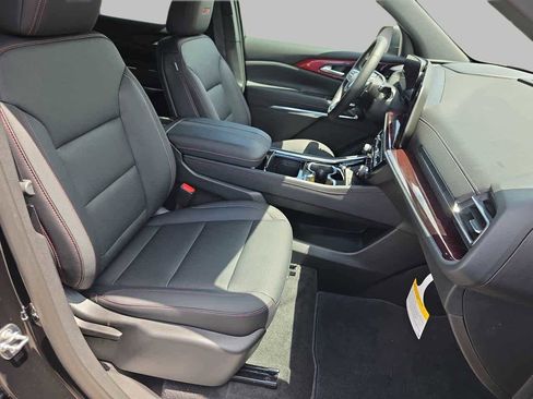 New 2026 Chevrolet Traverse Z71 w/ Driver Confidence Package AWD/4WD image 10