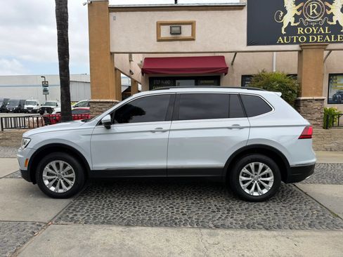 Used 2018 Volkswagen Tiguan SE AWD/4WD image 8