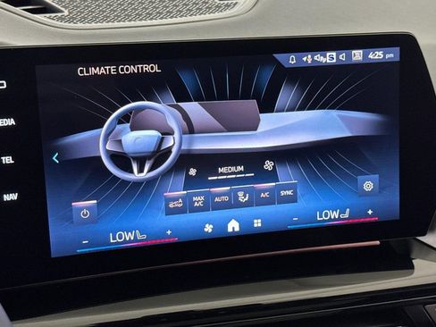 Used 2025 BMW X1 xDrive28i w/ Convenience Package image 24