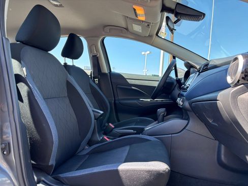 Used 2025 Nissan Versa SV FWD image 34