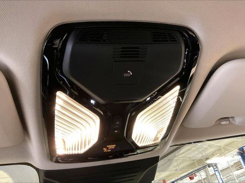 Certified 2023 BMW X7 xDrive40i w/ Premium Package image 36