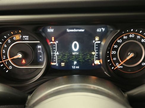 New 2026 Jeep Wrangler Unlimited Rubicon AWD/4WD image 32