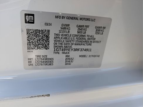 Used 2024 GMC Sierra 3500 Denali Ultimate AWD/4WD image 35