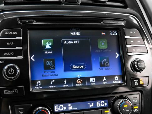 Used 2017 Nissan Maxima Platinum FWD image 40