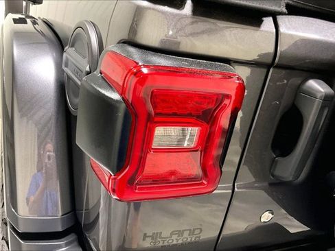 Used 2018 Jeep Wrangler Unlimited Rubicon AWD/4WD image 29
