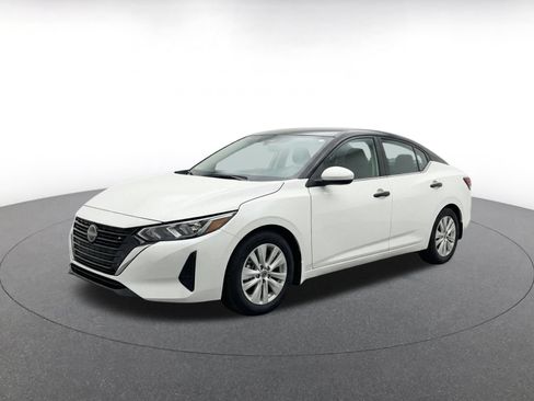 Used 2025 Nissan Sentra S FWD image 3