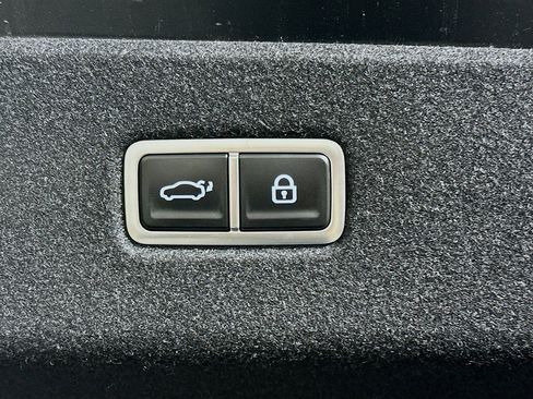 Used 2024 Hyundai Ioniq 6 SEL RWD image 31