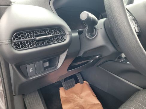 New 2026 Honda HR-V LX image 15